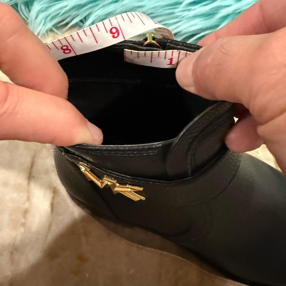 Michael Michael Kors Women’s Jilly Flat Booties. Leather. New - Picture 13 of 13